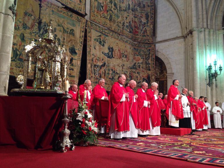 Imagen de la misa oficiada esta mañana en la Catedral de Palencia en honor a San Antolín.