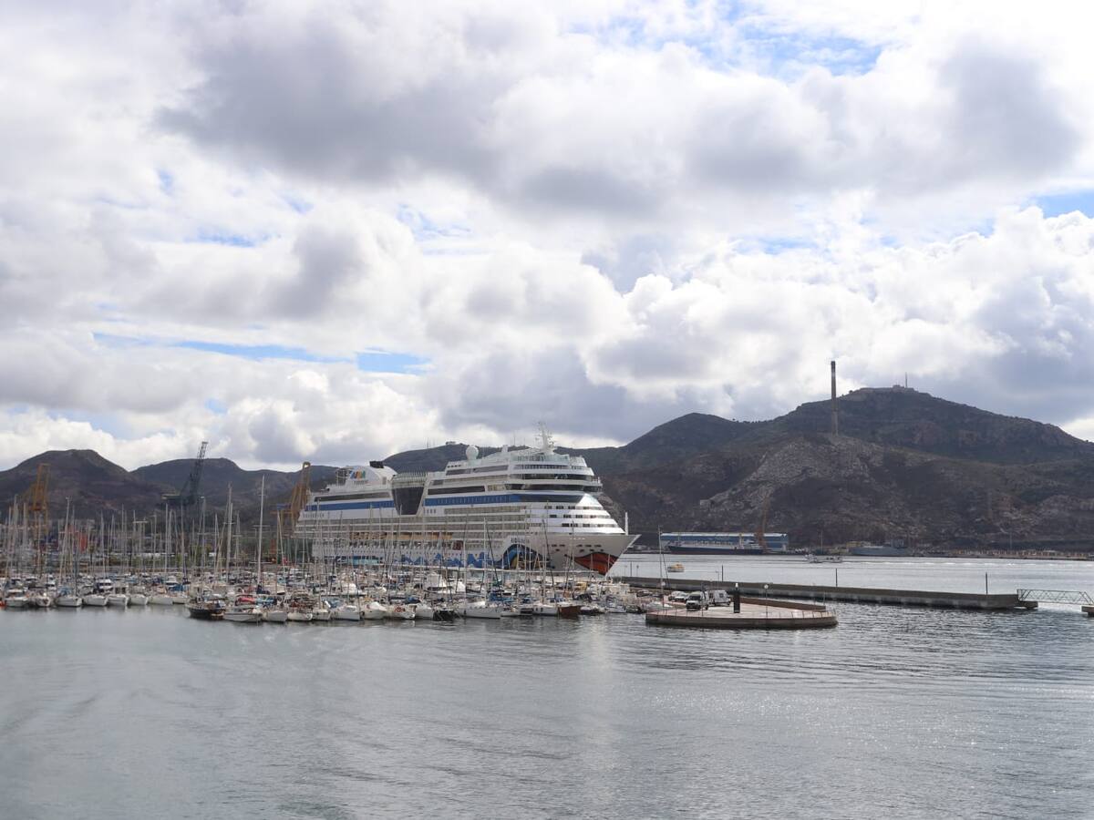 Cartagena recibirá cerca de 10.000 cruceristas a bordo de 5 buques en enero