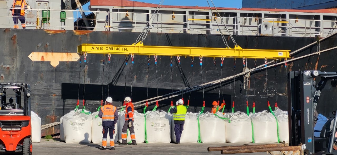 Descarga de azúcar en el Puerto de Cartagena