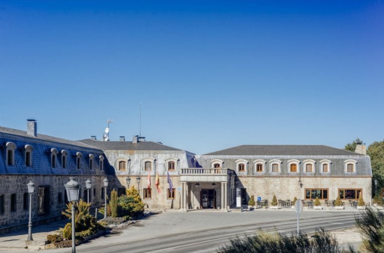 Imagen exterior del Parador de Gredos