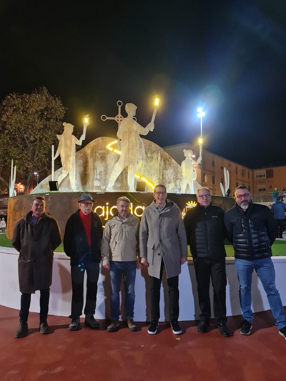 Autoridades presentes en la inauguración del monumento