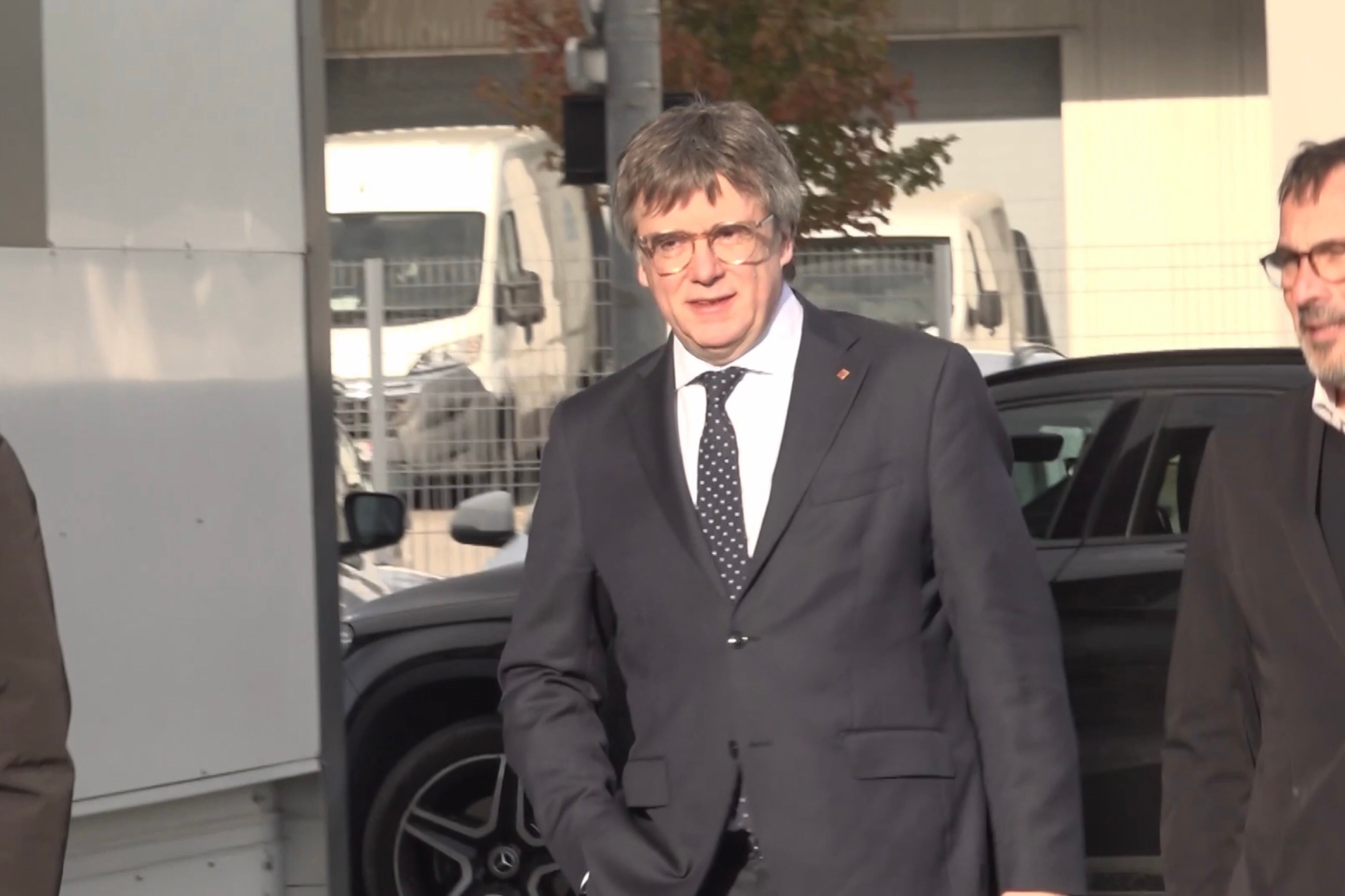 Puigdemont, a l'entrada a la reunió.