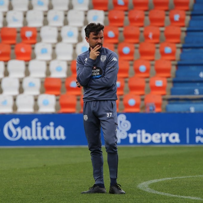 Rubén Albés durante un entrenamiento en el Anxo Carro