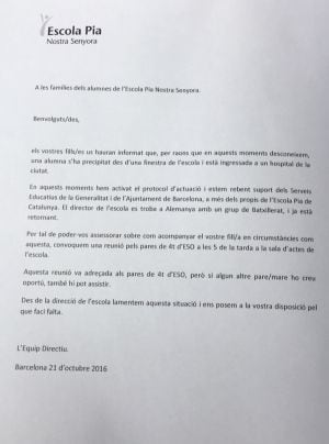 La nota de la direcció que ha estat repartida entre els alumnes del centre