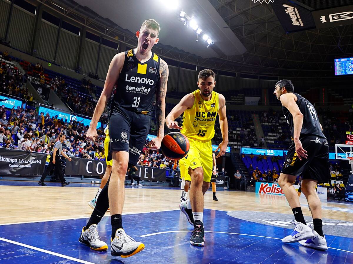 La notable defensa le hace ganar al Lenovo Tenerife (87-71)