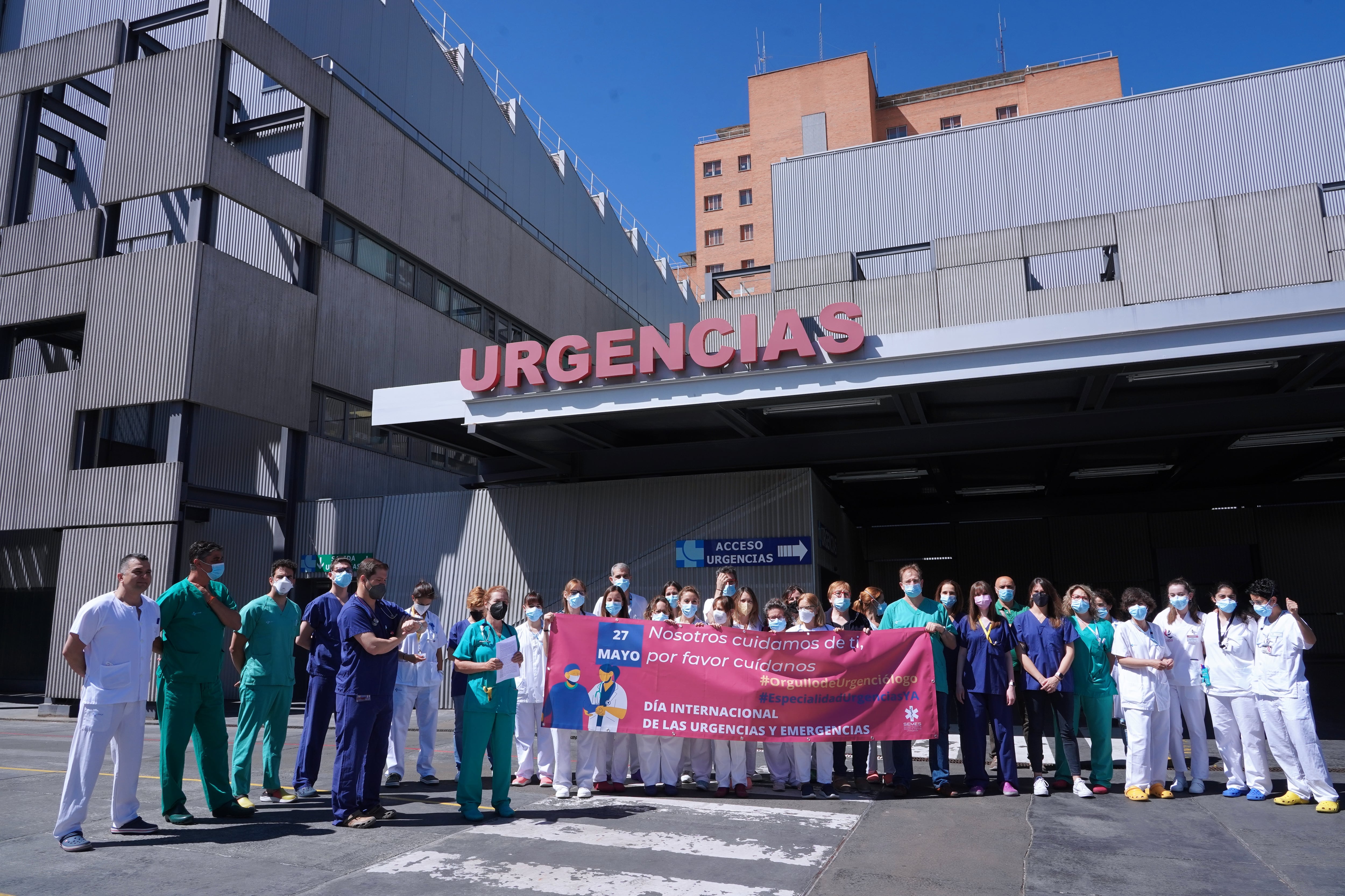 Concentración de los médicos del Servicio de Urgencias y Emergencias del Hospital Cínico de Valladolid | ICAL