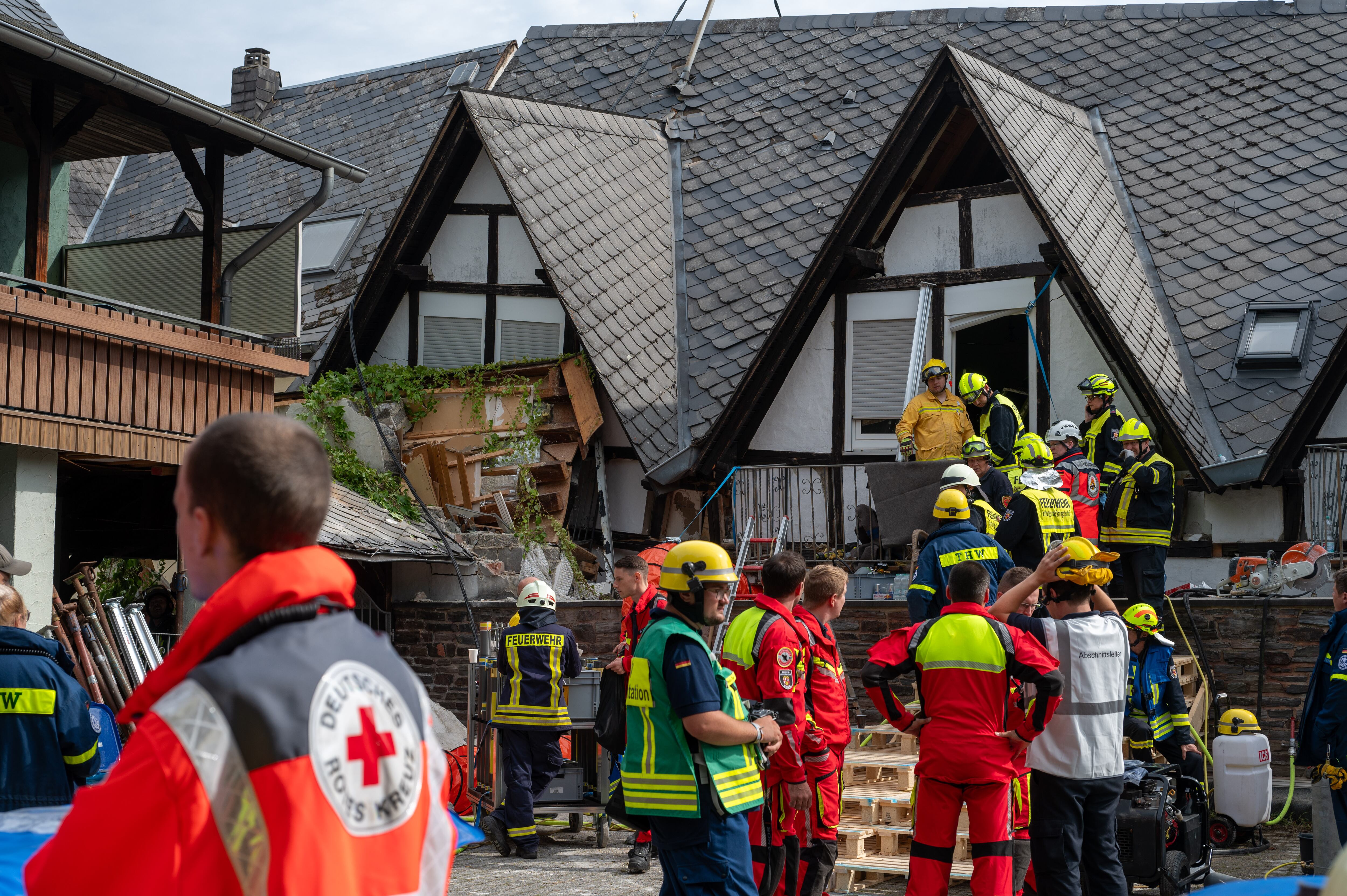 Derrube de un hotel en Alemania