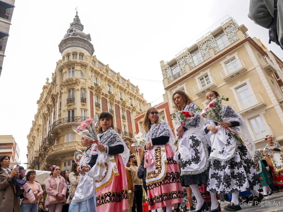 Cartagena abre el plazo de inscripción para la Ofrenda Floral a la Virgen de la Caridad el Viernes de Dolores