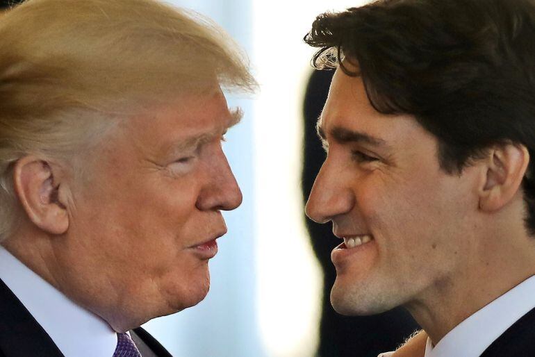 El presidente de Estados Unidos, Donald Trump, en un encuentro con el presidente de Canadá Justin Trudeau