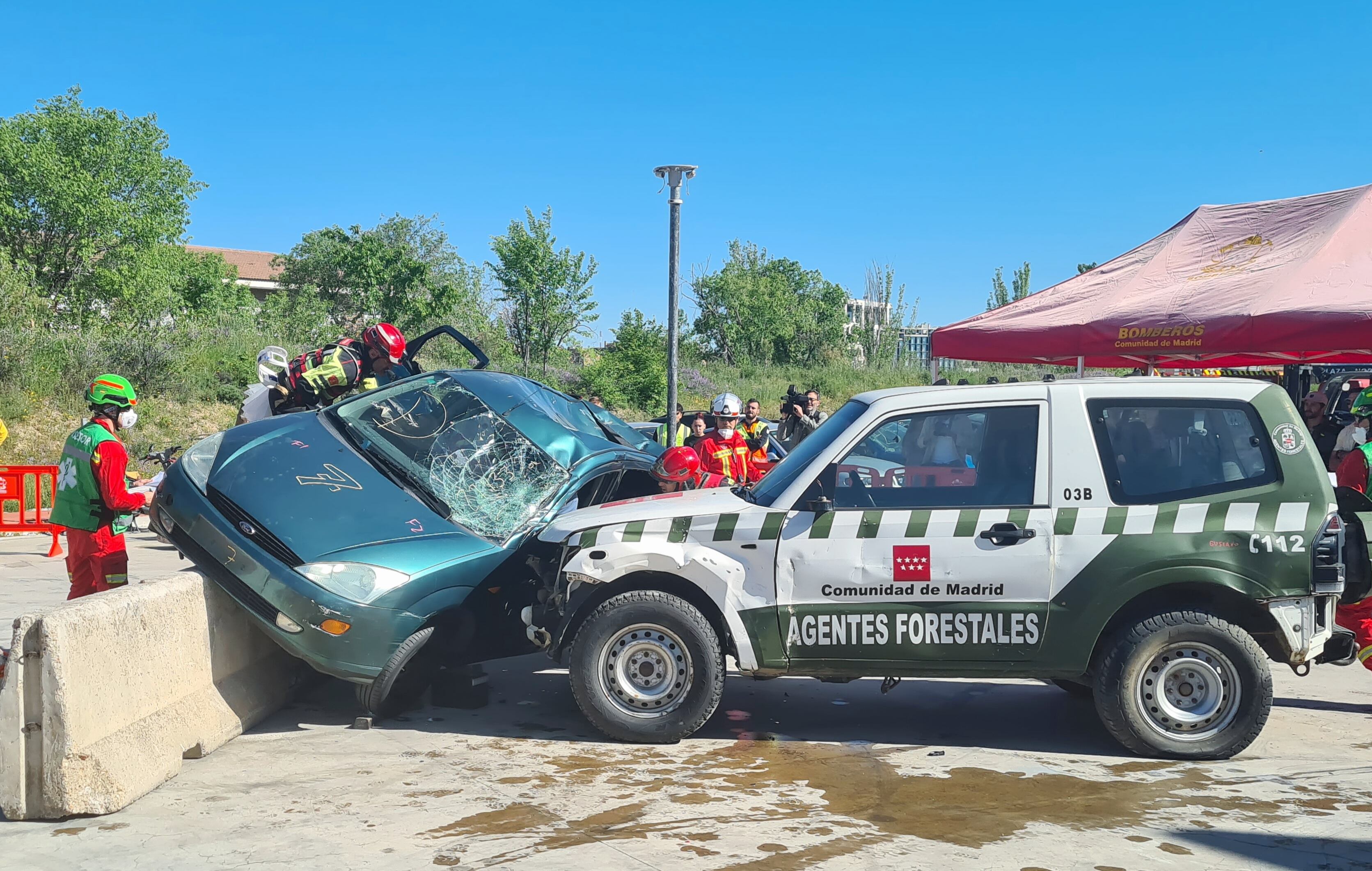 Prácticas de rescate de víctimas de accidentes de tráfico