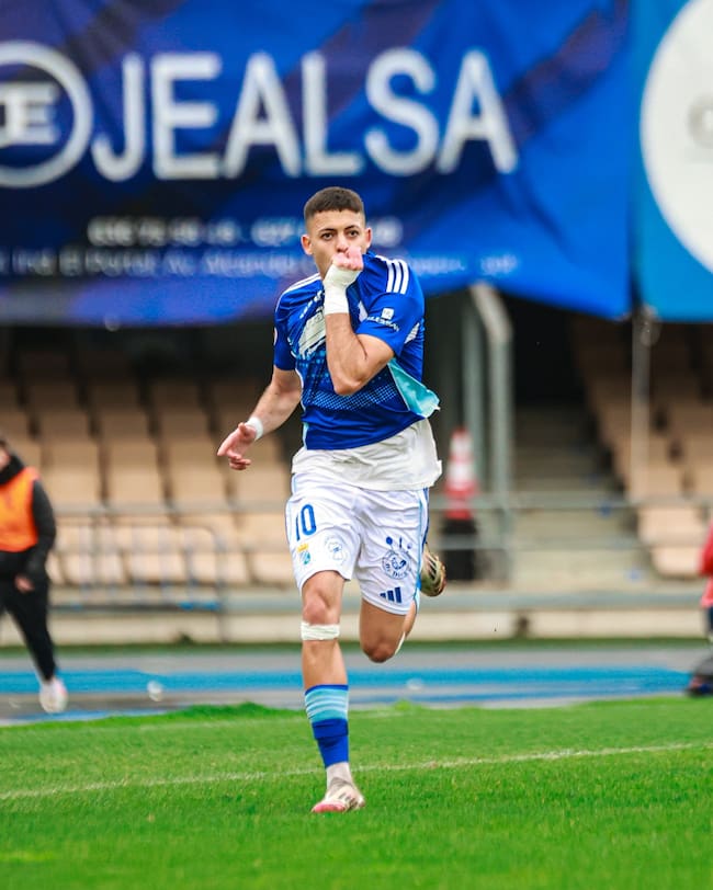 Charaf celebra su gol ante el Melilla