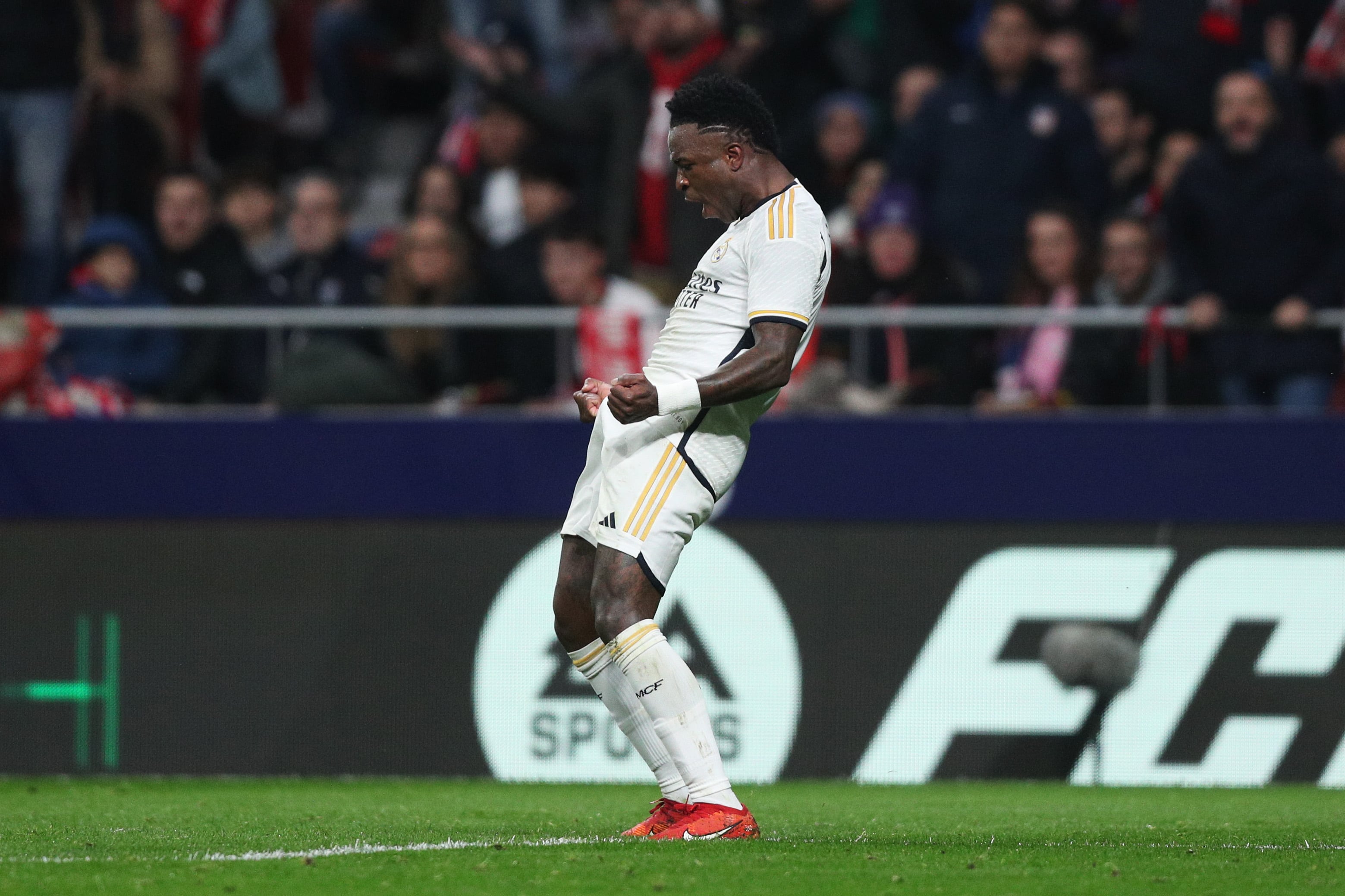 Vinicius celebra el 1-1 en el derbi madrileño ante el Atlético de Madrid