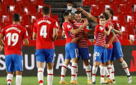 Los jugadores del Granada celebran un gol en las rondas previas de la Europa League.