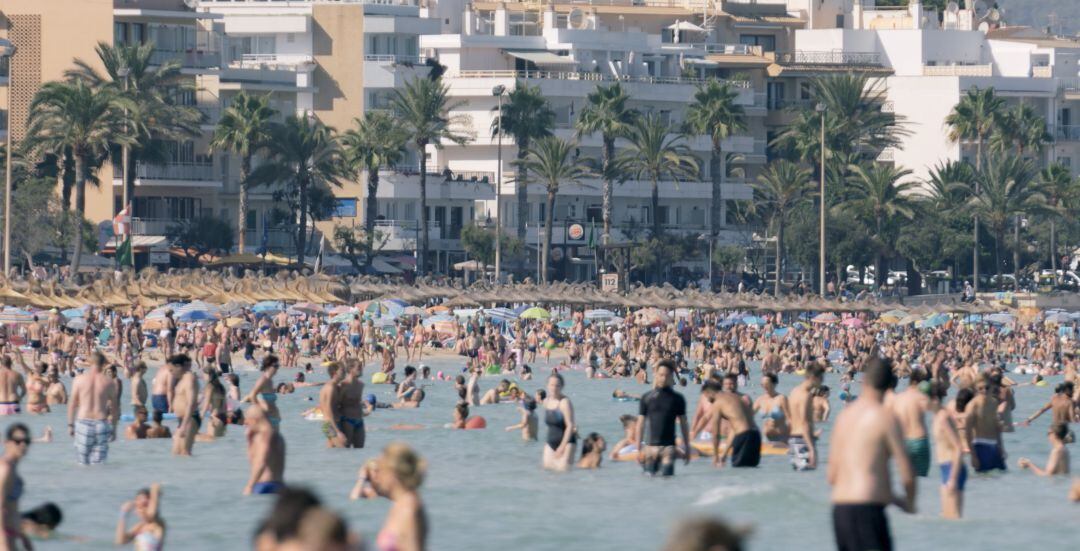 Imagen de un verano típico en Balears antes de la pandemia.