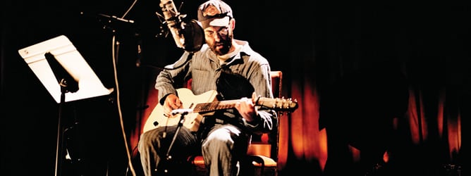 Mark Oliver Everett, cantante de Eels, durante una actuación