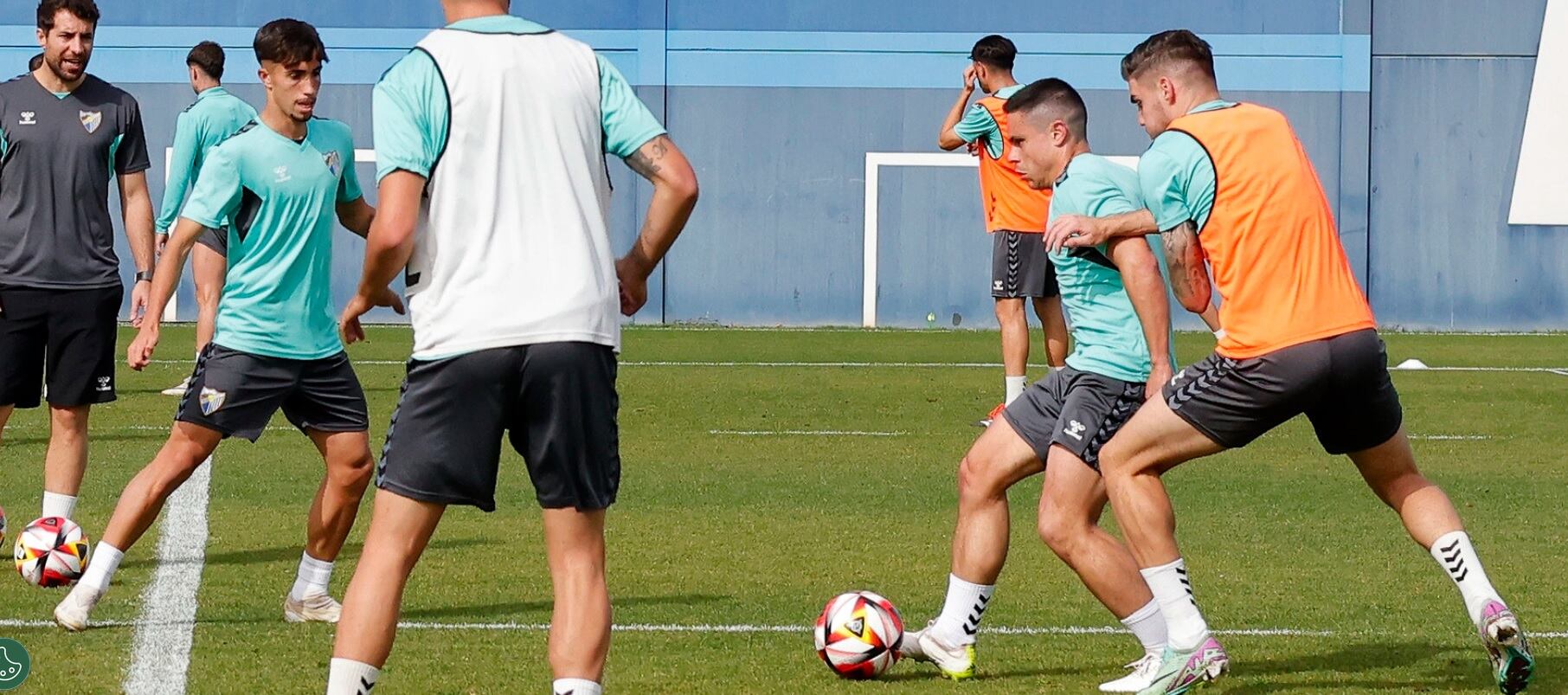 Sangalli conduce el balón durante el entrenamiento del miércoles