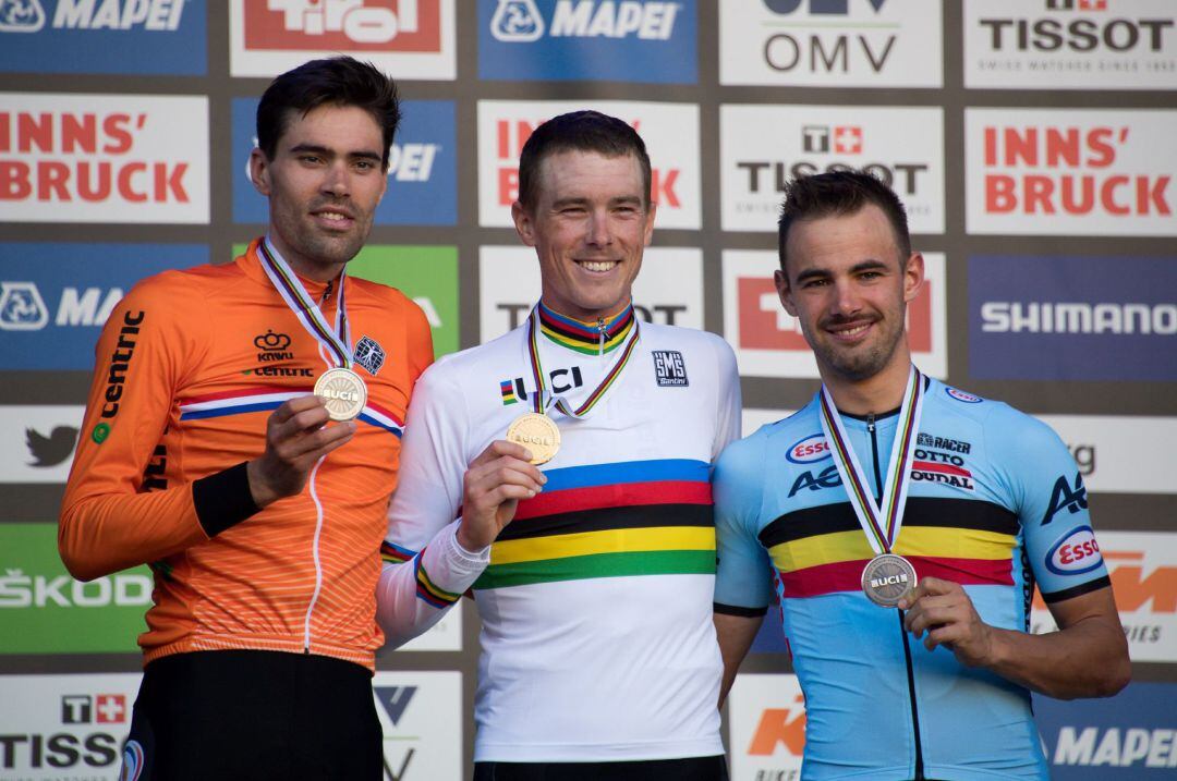 Rohan Dennis, nuevo campeón del mundo en contrarreloj por delante del holandés Dumoulin y el belga Campenaerts.