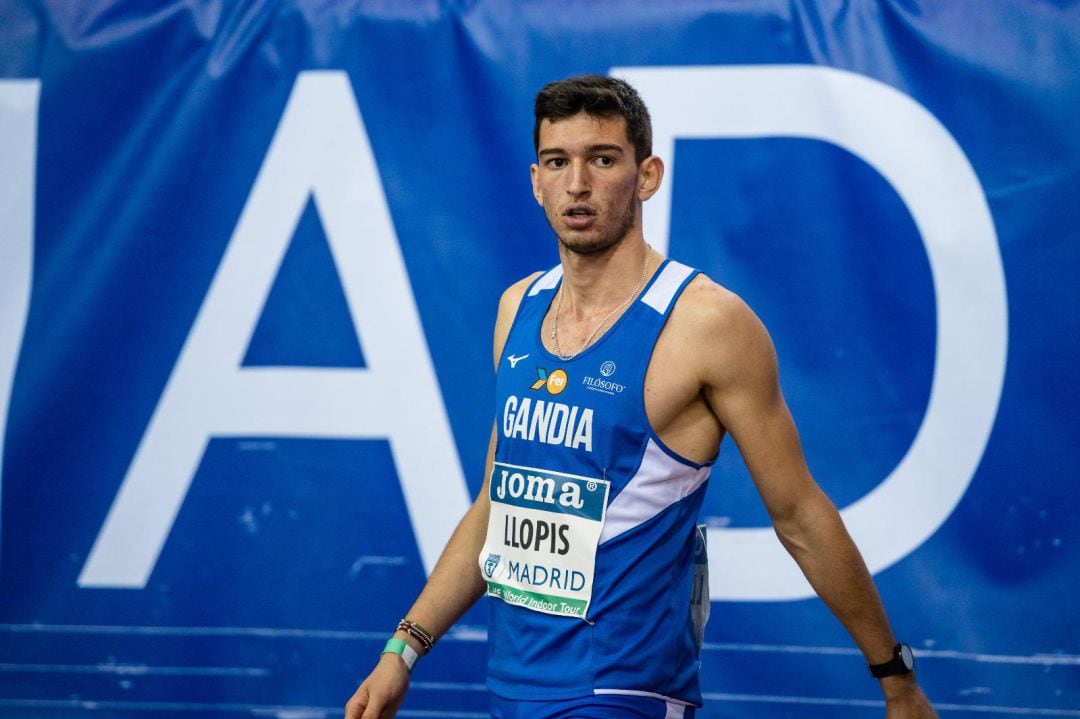 Quique Llopis durante una competición