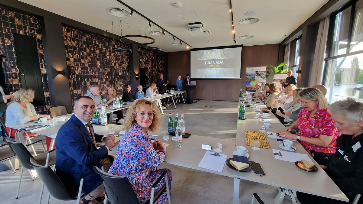 Presentación del nuevo enlace aéreo entre Granada y Ámsterdam - Diputación de Granada