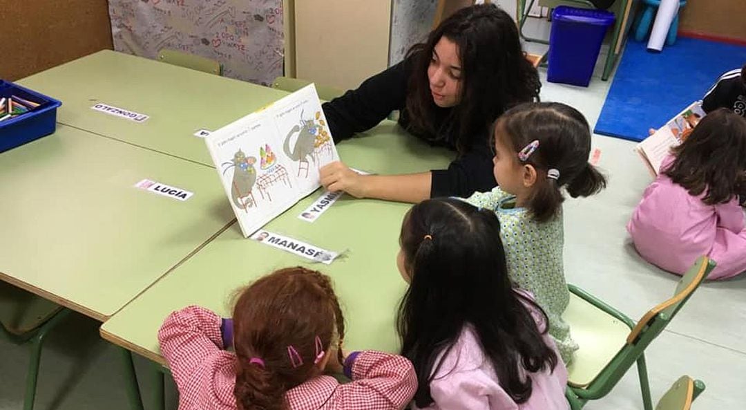 El proyecto comenzó con lecturas a los más pequeños del propio colegio fuenlabreño.