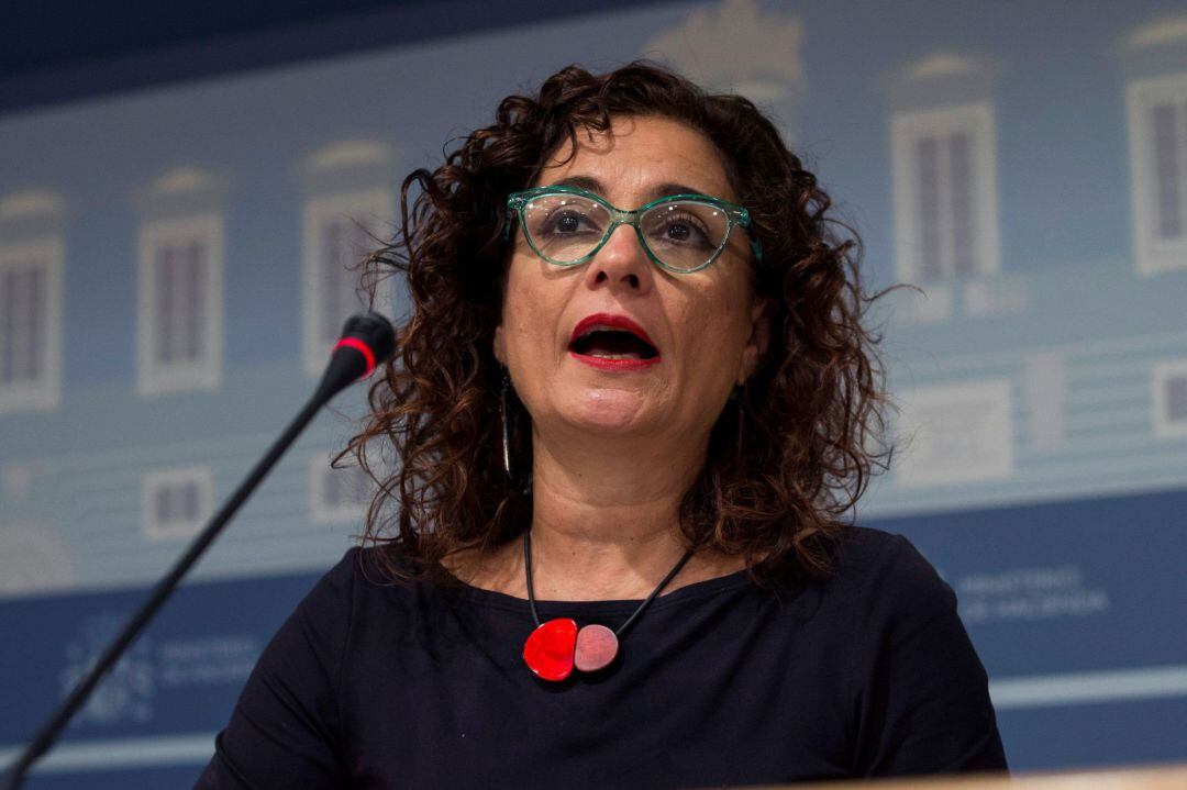 La ministra de Hacienda, María Jesús Montero, informa en rueda de prensa de los detalles del proceso de devolución del IRPF en las prestaciones de maternidad y paternidad. 