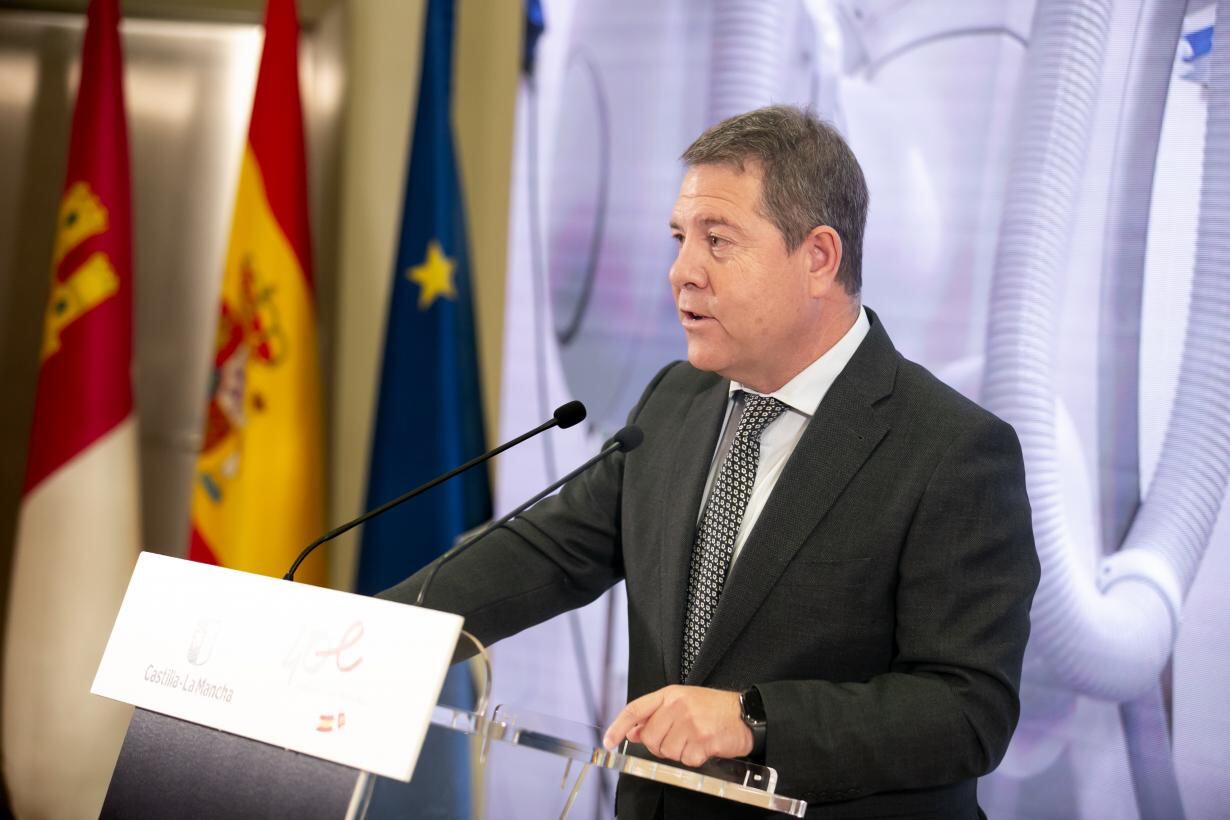 Emiliano García Page durante su intervención en el hospital general de Ciudad Real