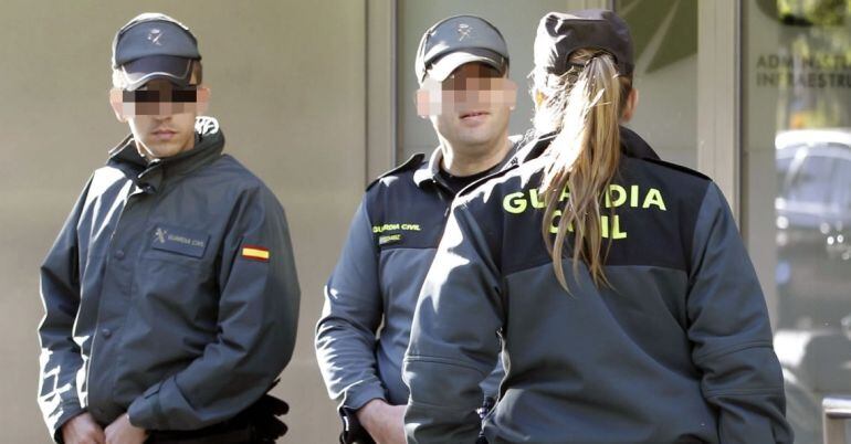 Agentes de la Guardia Civil.