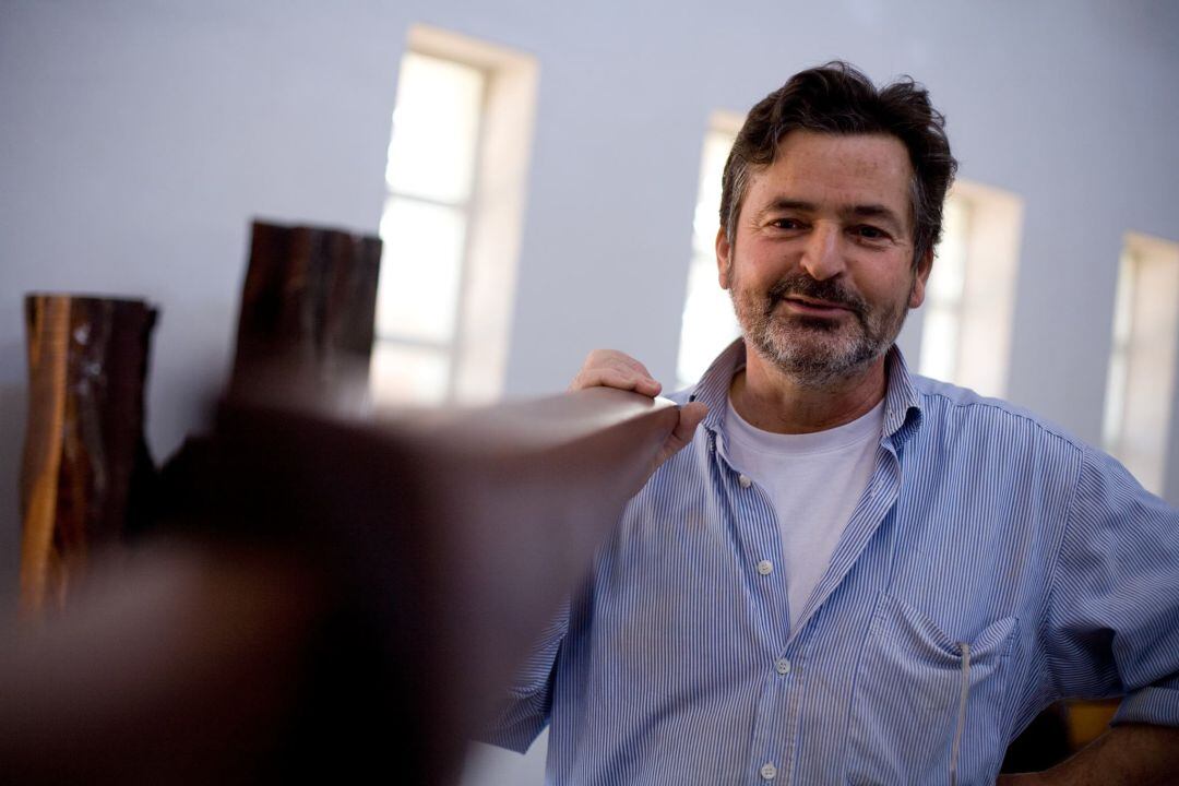 El escultor dianense.