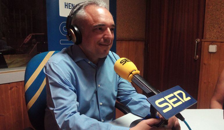 Rafael Simancas en el estudio de SER Henares