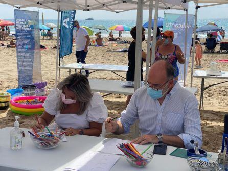 Manuel Villar y Mari Carmen Sánchez en el taller de concienciación