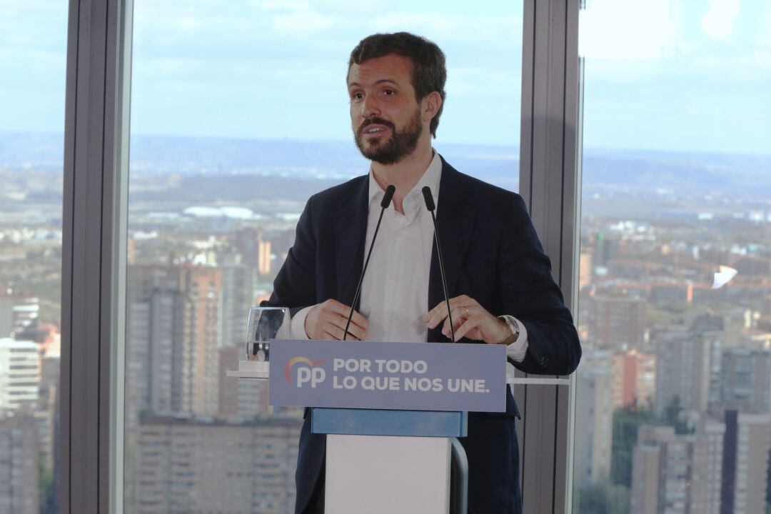 El presidente del Partido Popular y candidato a la presidencia el 10N, Pablo Casado, visita el proyecto de Madrid Norte, en Madrid.