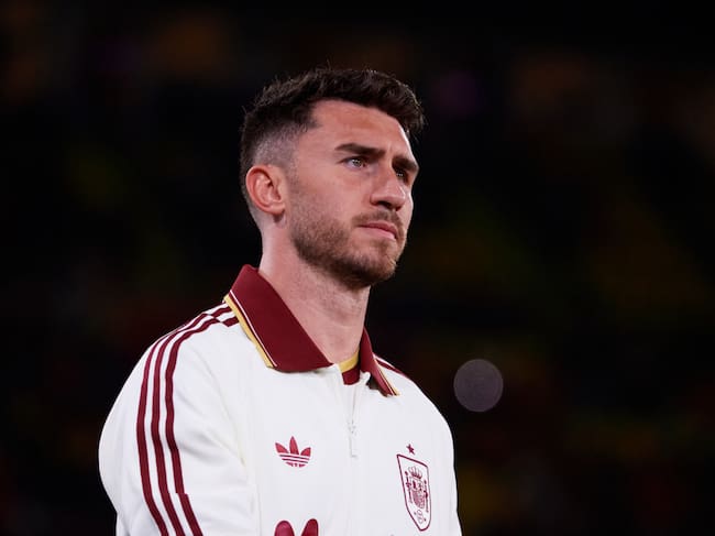 Aymeric Laporte en un partido con la selección española