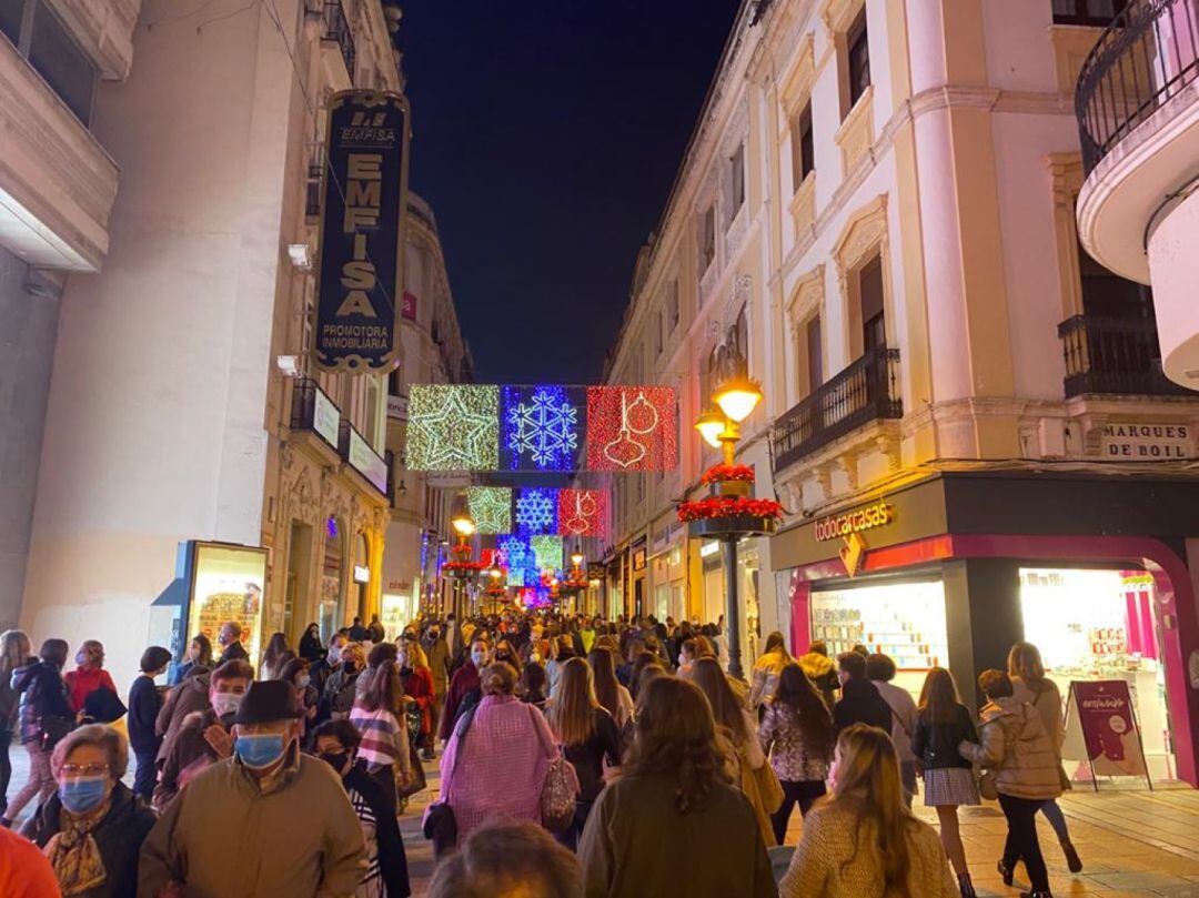 Centro de Córdoba en el primer fin de semana de apertura del comercio hasta las 21:00 horas