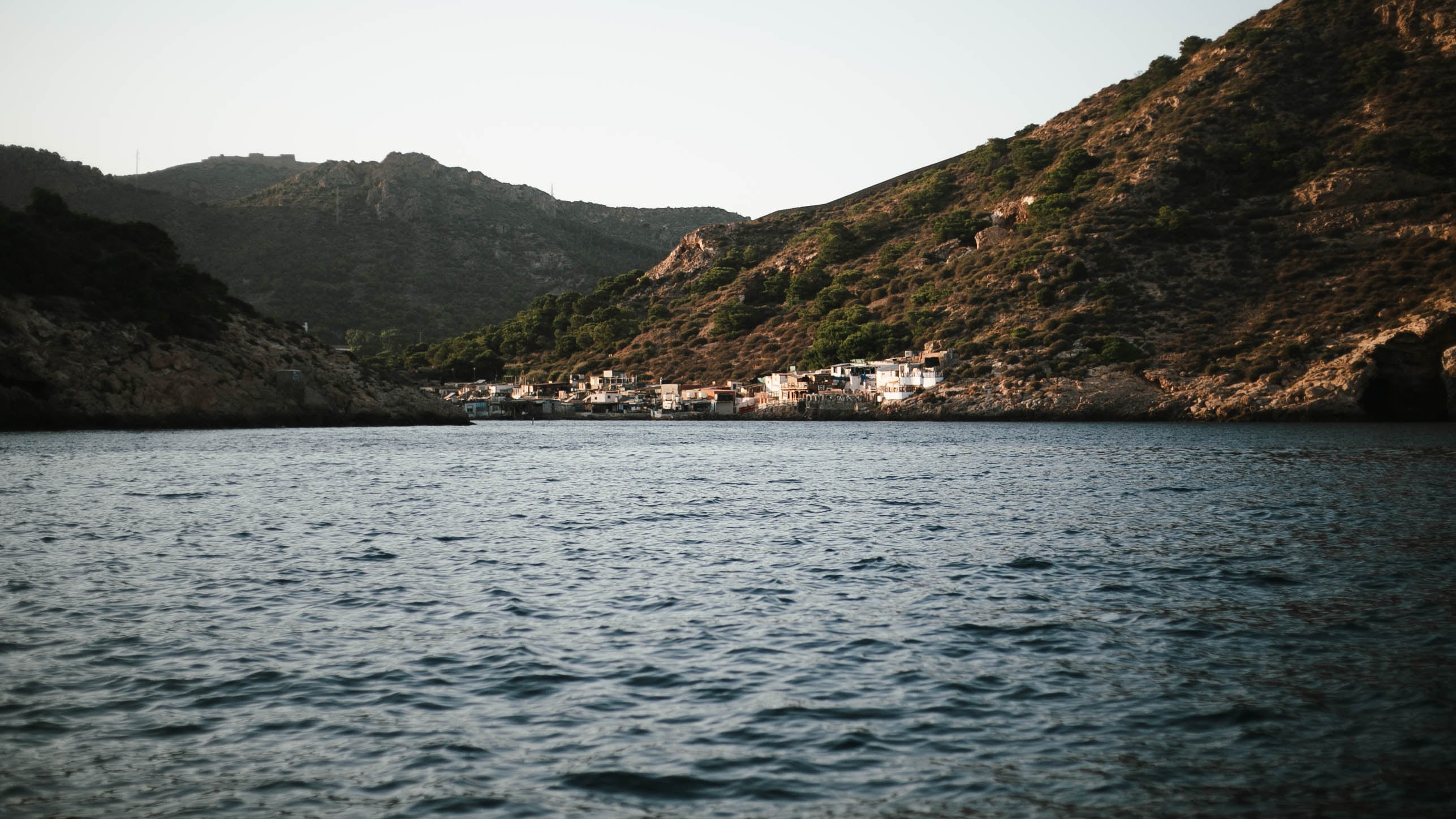 Vista de la Algameca Chica desde el mar