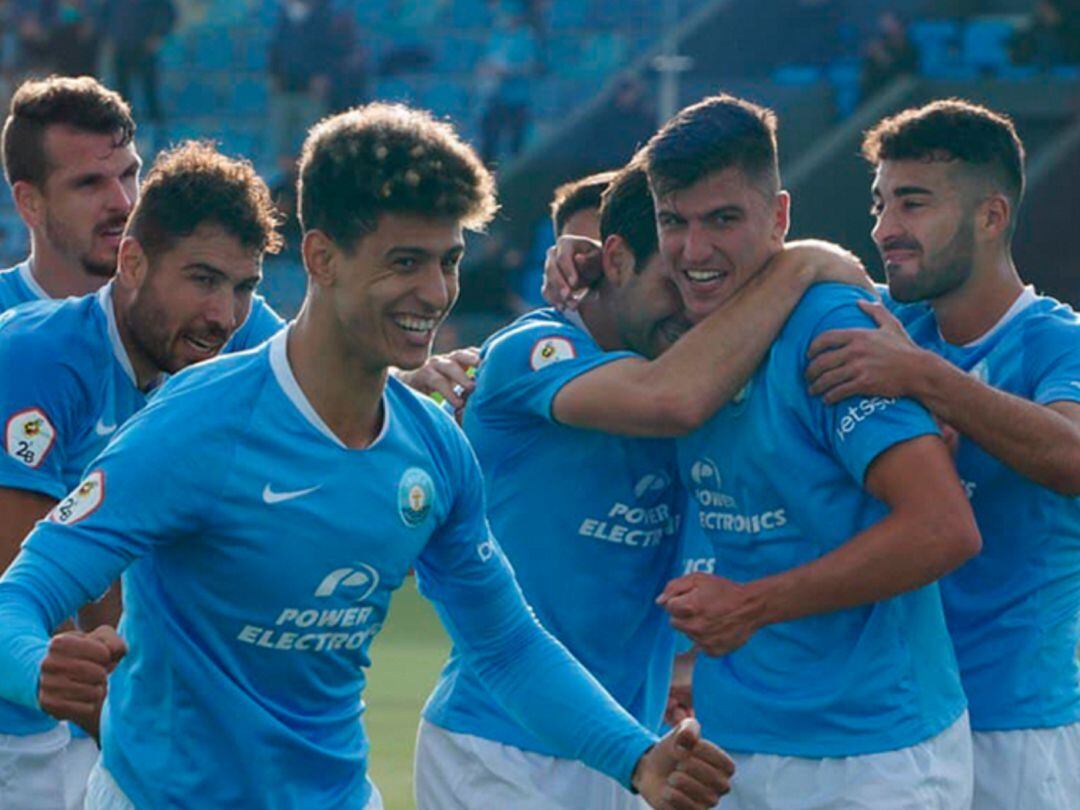 Los jugadores de la UD celebrando el gol de Castel