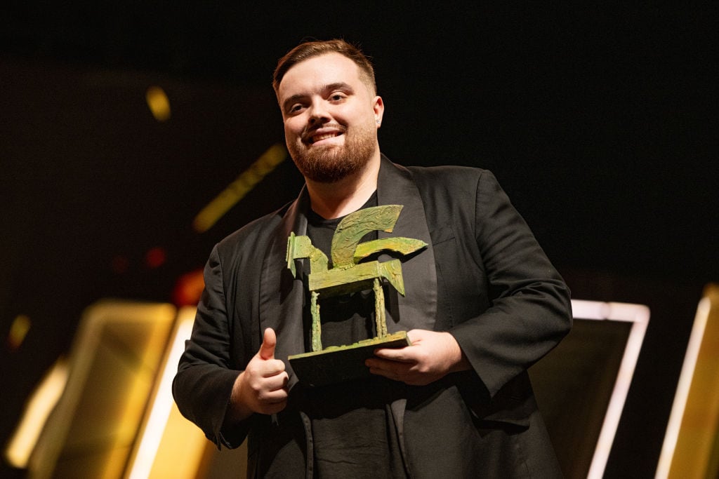 El streamer Ibai recoge su Premio Ondas el pasado 22 de noviembre en Barcelona.  (Photo By Lorena Sopena/Europa Press via Getty Images)