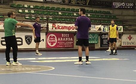 Calentamiento en el Santiago Manguán