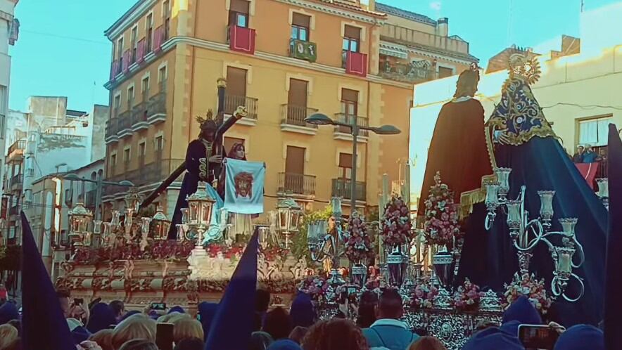 Acto de la Verónica en la procesión de la madrugada