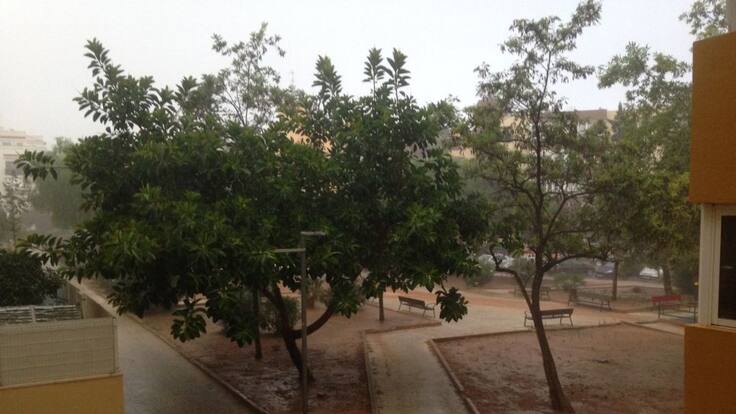 Viento, granizo y olas de hasta cinco metros para el fin de semana en las Pitiusas