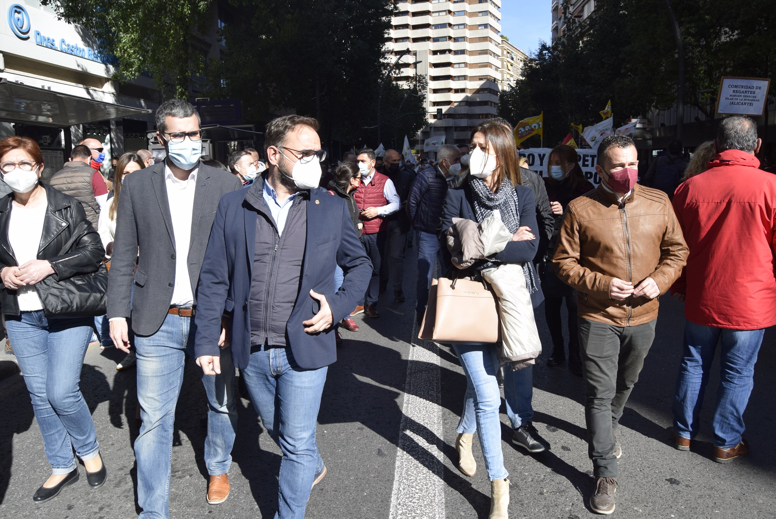 Representantes socialistas como el portavoz en la Asamblea Regional, Francisco Lucas, o el alcalde de Lorca, Diego, la alcaldesa de Águilas, Mª Carmen Moreno, o el alcalde de Mula, Juan Jesús Moreno