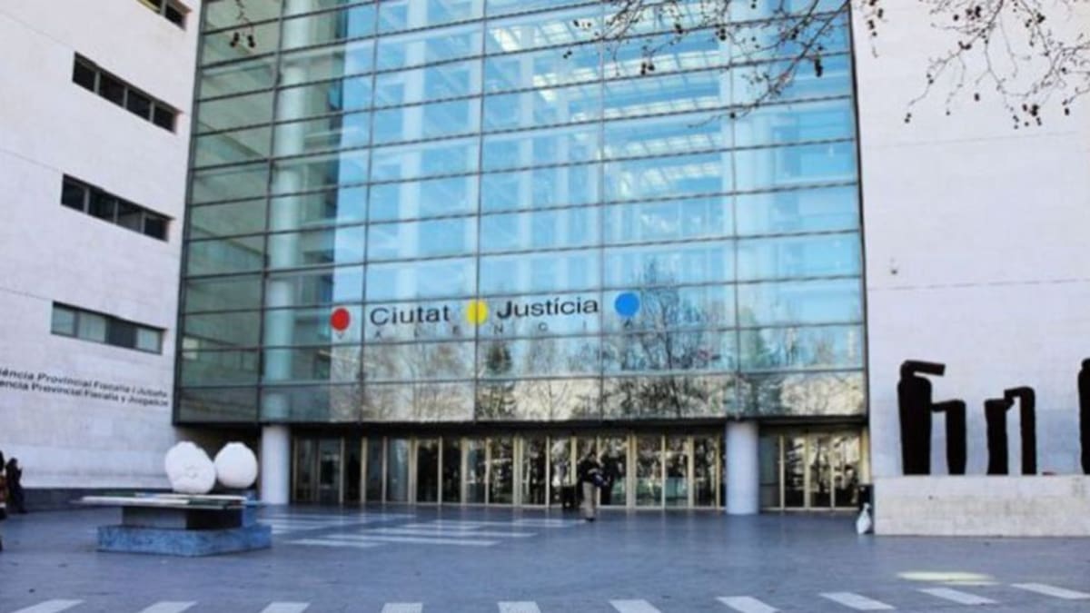 23 años de prisión para la joven que asesinó a su hija recién nacida en Palma de Gandia