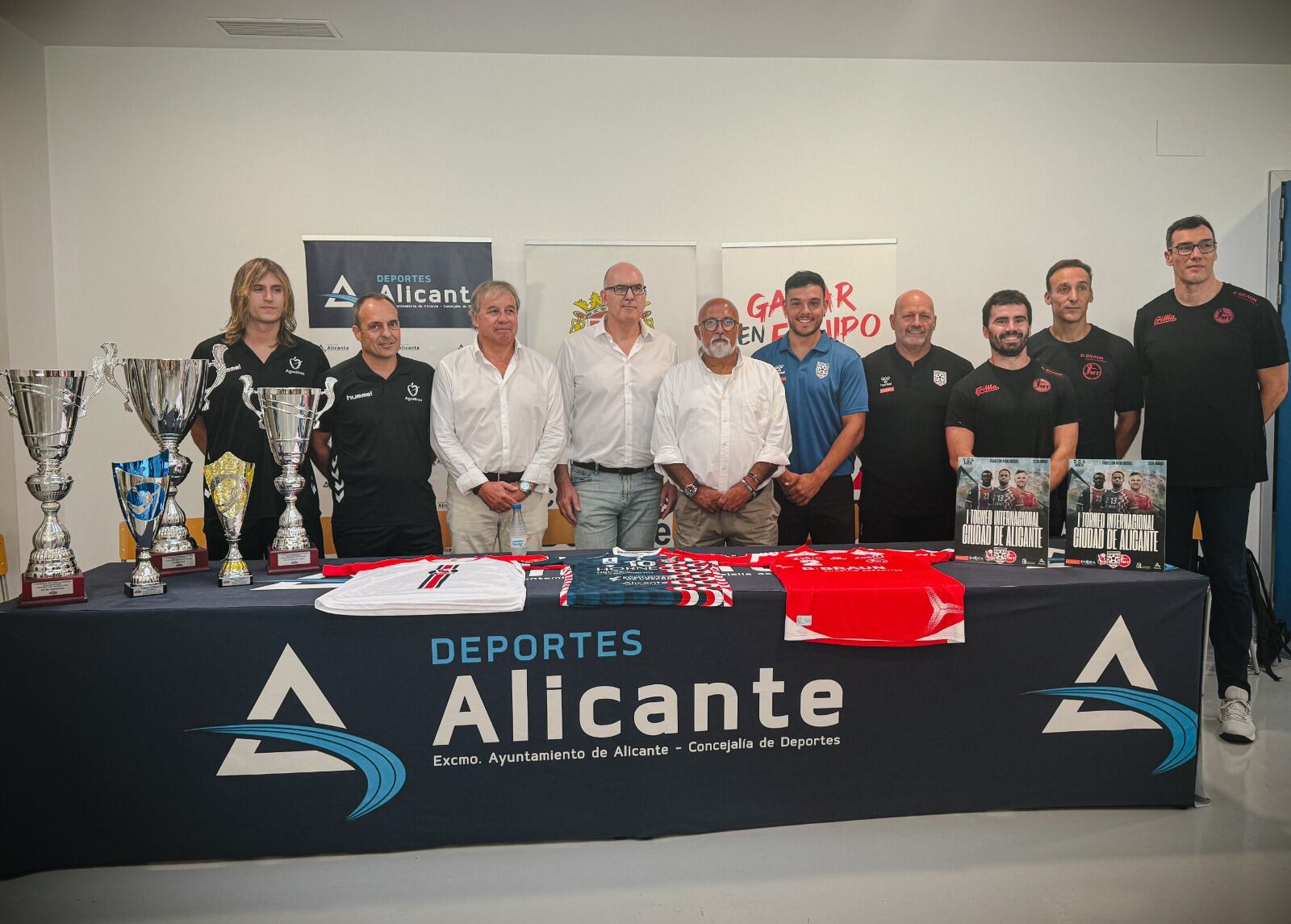 Presentación del el I Torneo Internacional Ciudad de Alicante - HORNEO EÓN