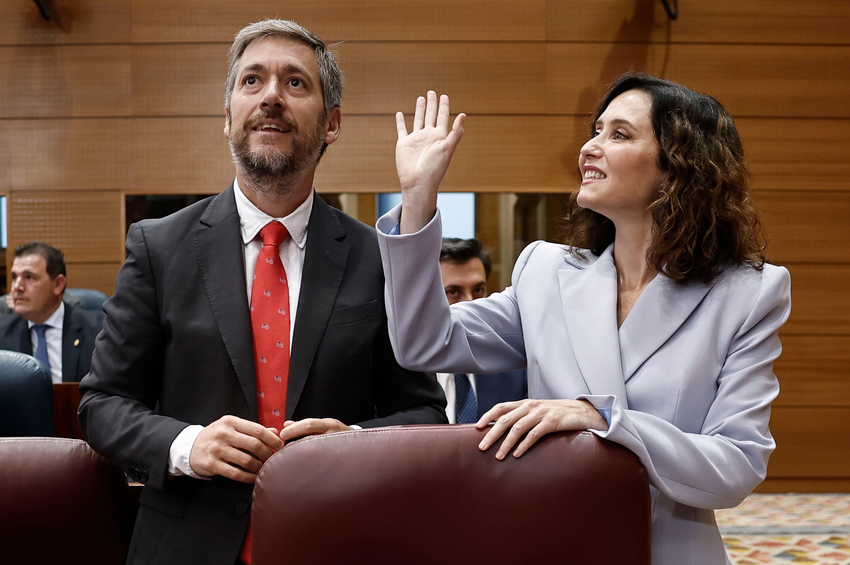 Isabel Díaz Ayuso, junto al consejero de Presidencia, Miguel Ángel García Martín, en el Debate del Estado de la Región