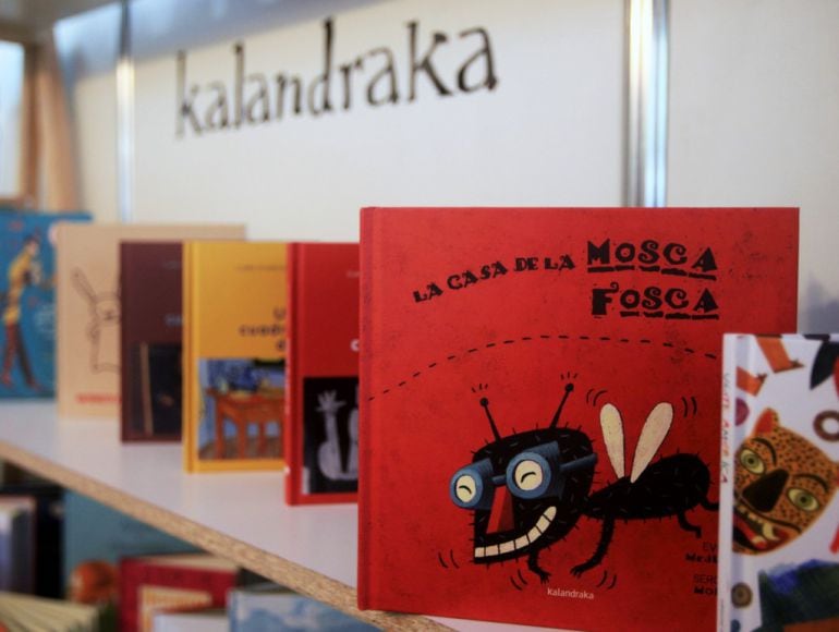 Libros en una exposición en la que participa la editorial gallega