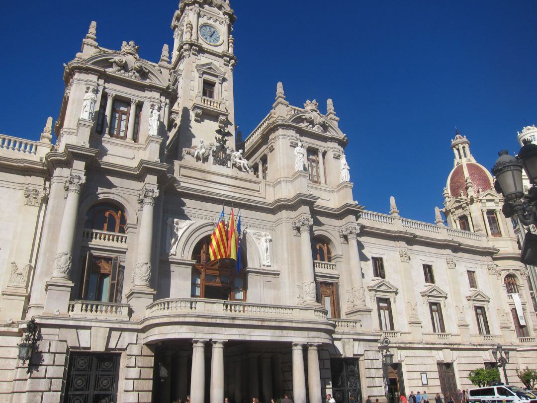 Imagen de la fachada del Ayuntamiento de Valencia