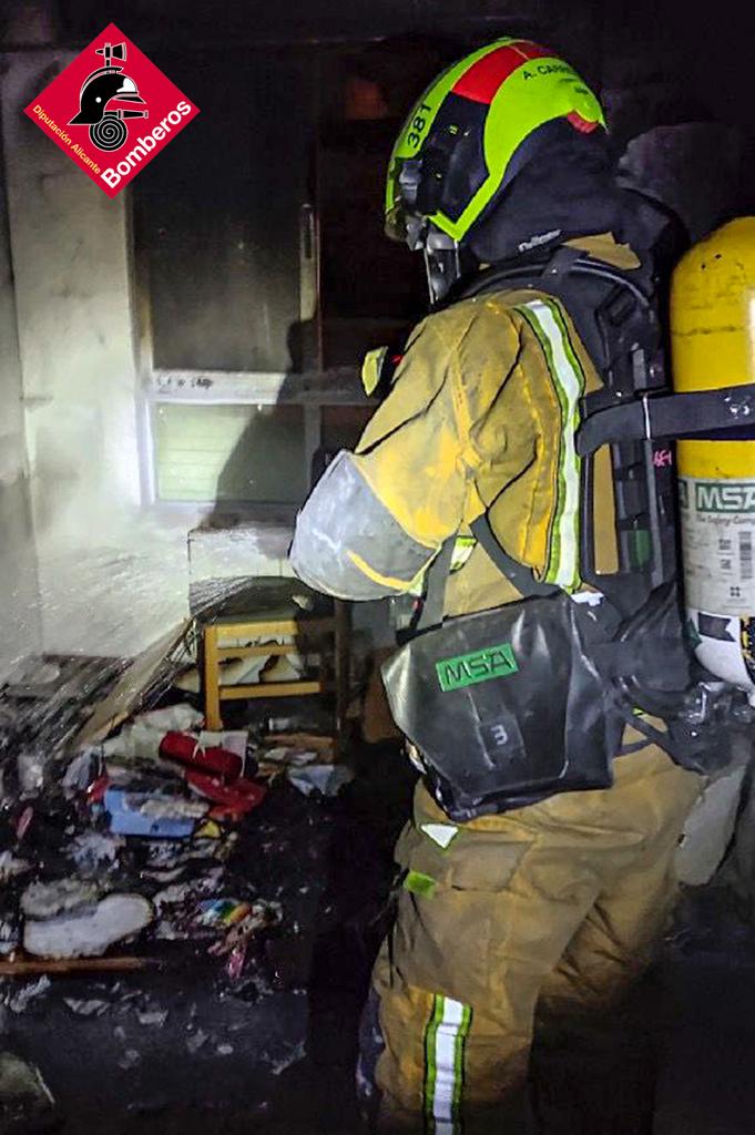 Incendio en una casa de la calle Azorín