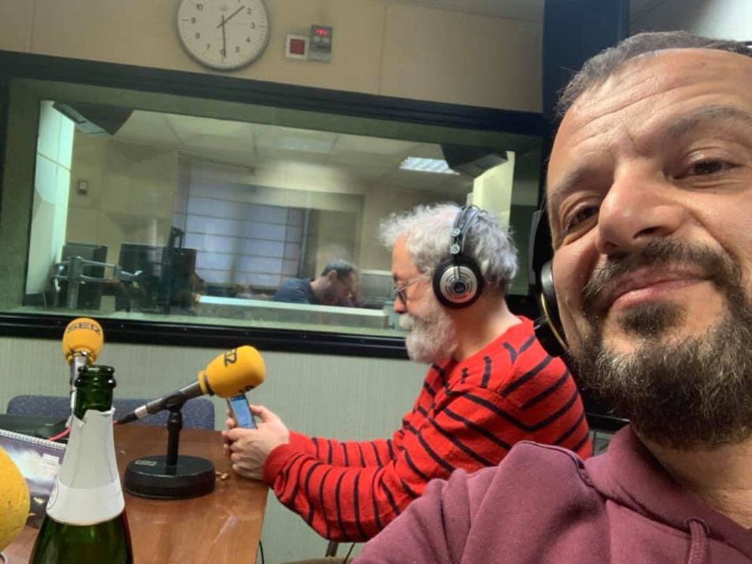Jose Luis Gutierrez "Guti" y Kiko Cadaval en los estudios de Radio Zamora