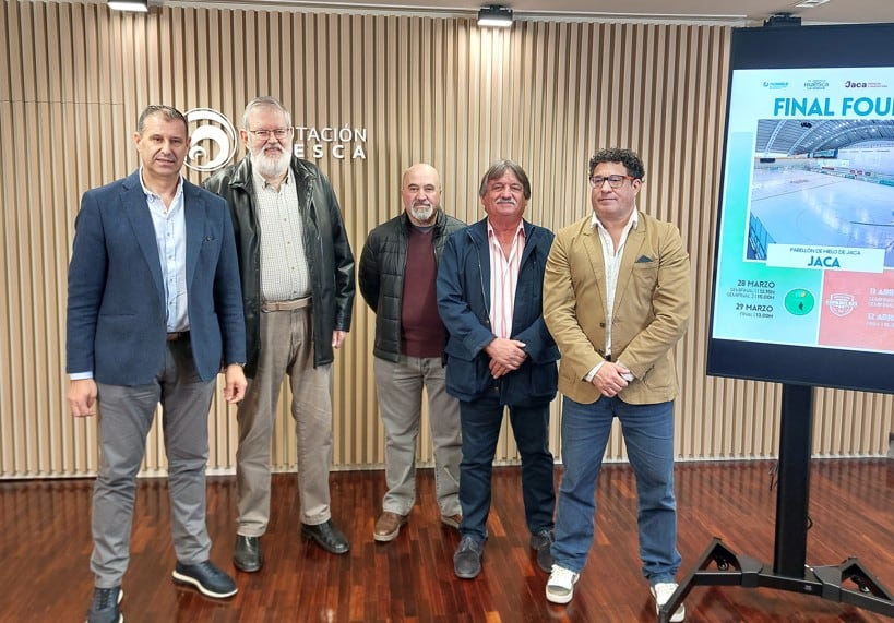 Presentación de las fases finales de hockey hielo que se van a celebrar en Jaca