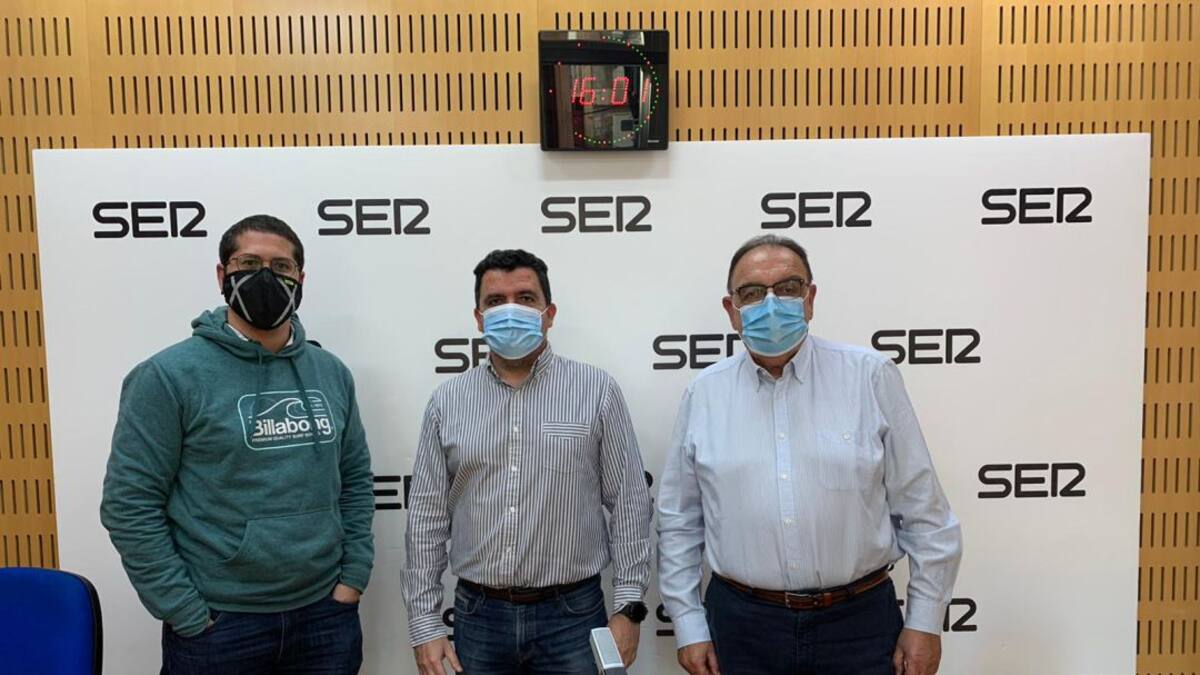 "Chumbi y Toril tienen que jugar siempre juntos como pareja de ataque en el Real Murcia"