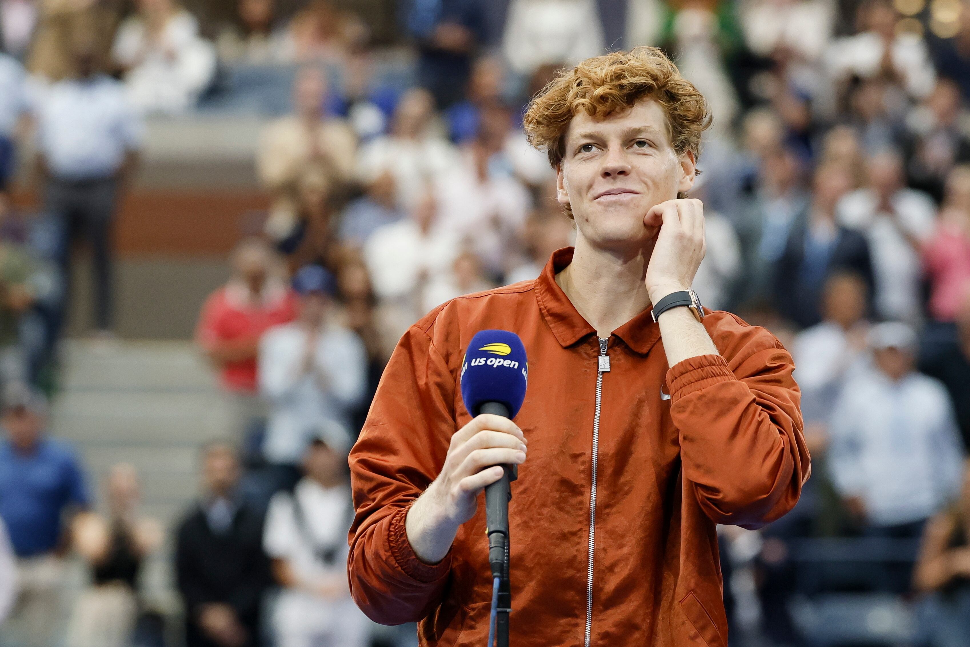 Jannik Sinner, tras la final del US Open ante Carlos Alcaraz. EFE/EPA/JOHN G. MABANGLO